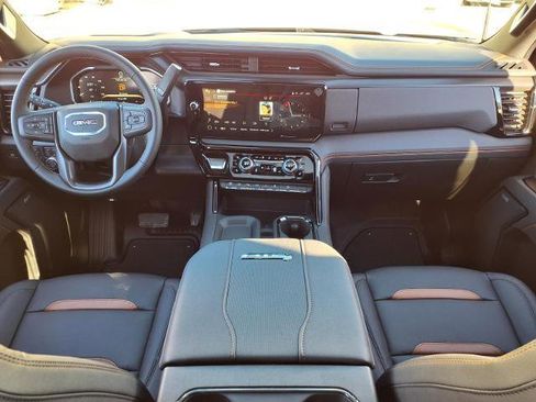 New 2026 GMC Sierra 2500 AT4 w/ AT4 Premium Plus Package image 4