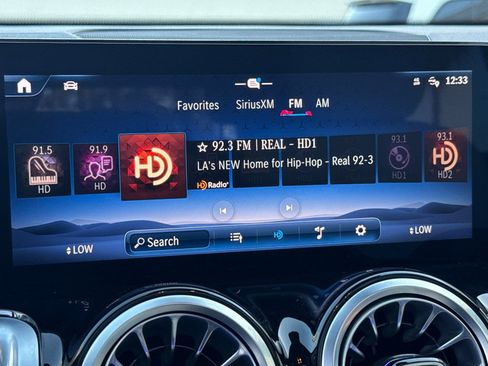 Certified 2025 Mercedes-Benz GLB 250 image 21