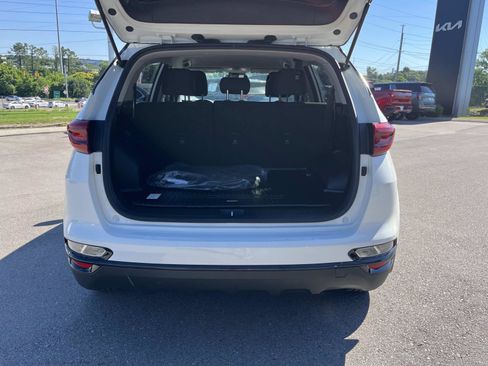 Used 2022 Kia Sportage LX w/ LX AWD Value Edition Package image 11
