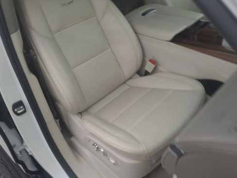 Used 2023 Cadillac Escalade ESV Premium Luxury Platinum w/ Heavy-Duty Trailer Package image 13