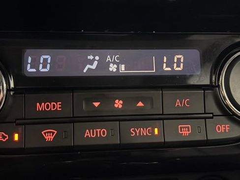 Used 2018 Mitsubishi Eclipse Cross SEL AWD/4WD image 20