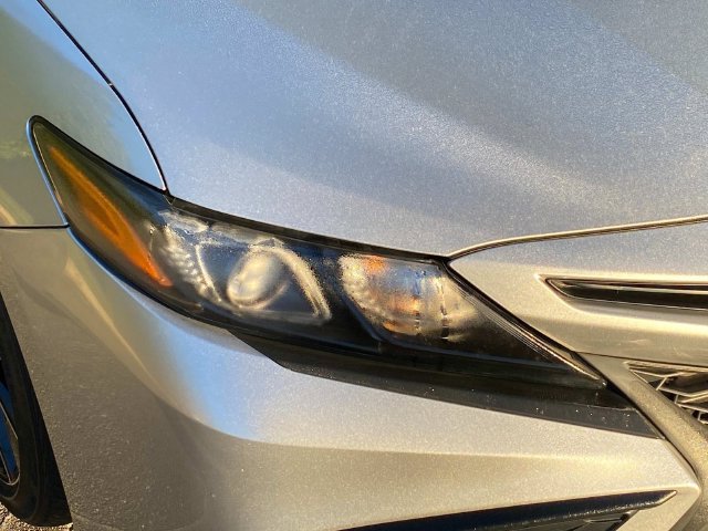Used 2022 Toyota Camry SE FWD image 4