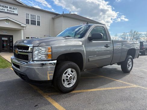 Used 2013 Chevrolet Silverado 2500 LT AWD/4WD image 2
