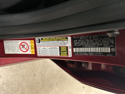 Used 2019 Toyota Camry XLE image 34