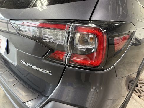 Used 2025 Subaru Outback Premium w/ Popular Package #1A AWD/4WD image 17