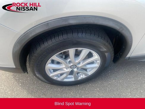 Certified 2020 Nissan Rogue SV AWD/4WD image 10