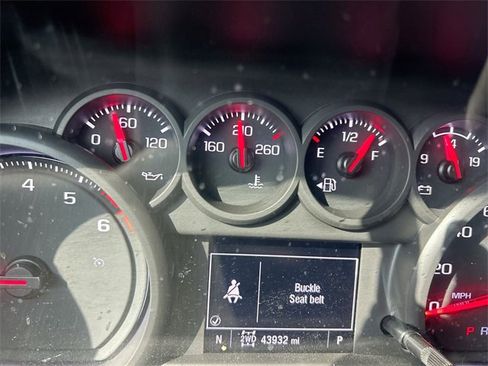 Used 2024 Chevrolet Silverado 2500 Custom w/ Custom Value Package image 17