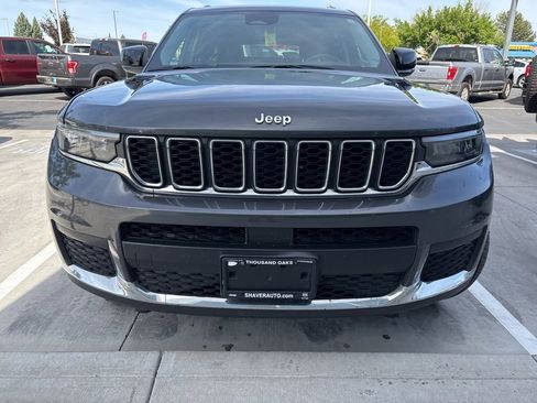 Used 2021 Jeep Grand Cherokee L Laredo w/ Luxury Tech Group I RWD image 1