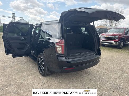 Used 2023 Chevrolet Tahoe RST w/ Luxury Package AWD/4WD image 12