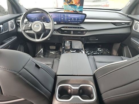 Used 2025 Buick Enclave Avenir w/ Super Cruise Package image 13