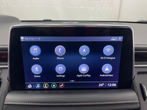 Used 2021 Chevrolet Tahoe Premier w/ Premium Package image 3