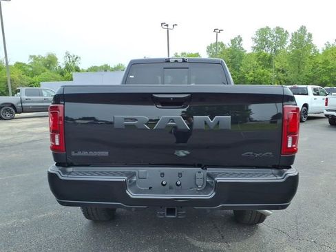 New 2026 RAM 2500 Laramie AWD/4WD image 6