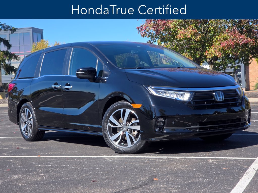 Certified 2024 Honda Odyssey Touring image 3