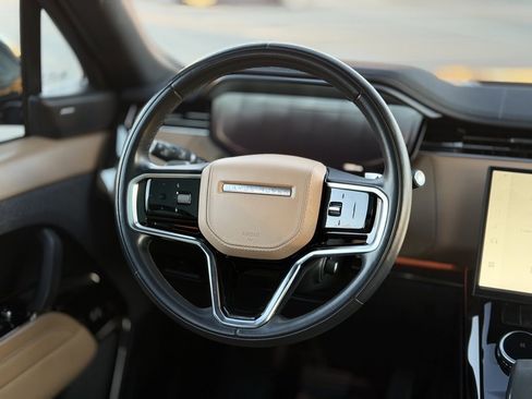 Used 2023 Land Rover Range Rover Sport SE image 13