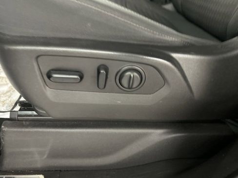 Used 2020 Chevrolet Silverado 1500 LT w/ All-Star Edition image 8