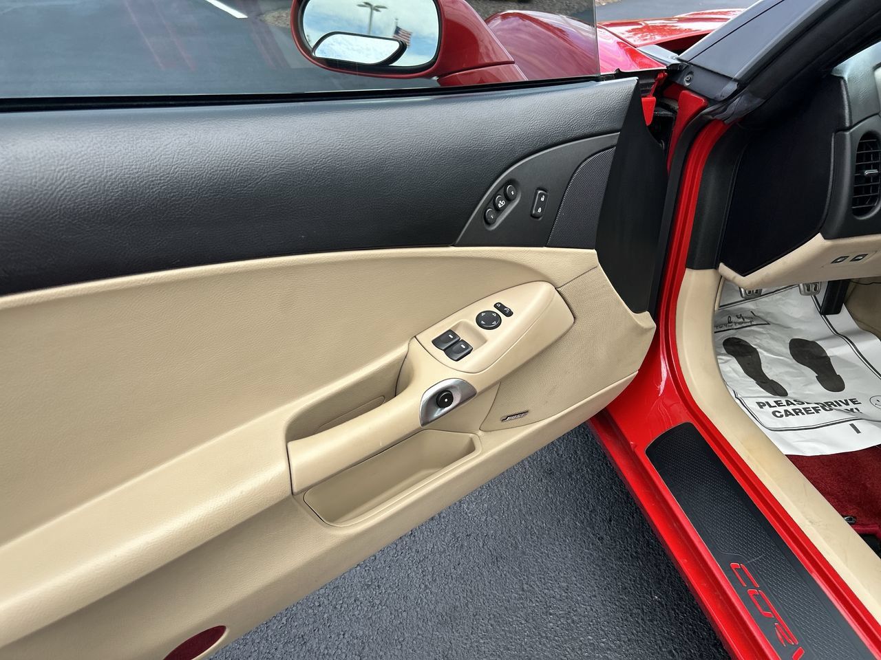 Used 2005 Chevrolet Corvette Convertible w/ Preferred Equipment Group RWD image 16