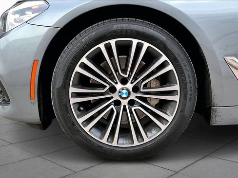 Used 2019 BMW 530i image 10