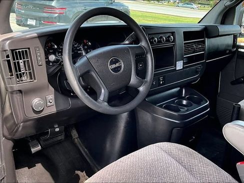 Used 2012 GMC Savana 2500 RWD image 11