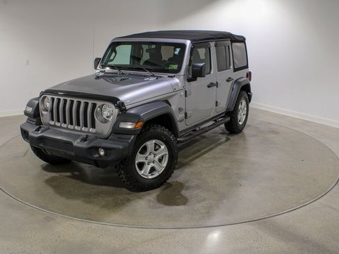 Used 2018 Jeep Wrangler Unlimited Sport S image 1