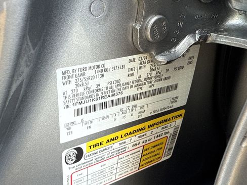 Certified 2024 Ford Expedition Limited image 34