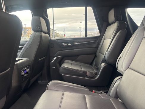 Used 2021 GMC Yukon Denali w/ Advanced Technology Package image 21
