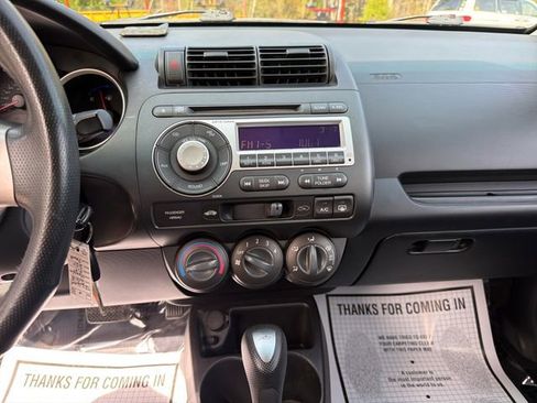 Used 2008 Honda Fit Sport image 17
