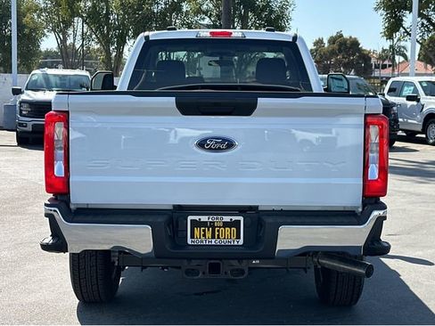 New 2025 Ford F250 XLT image 5