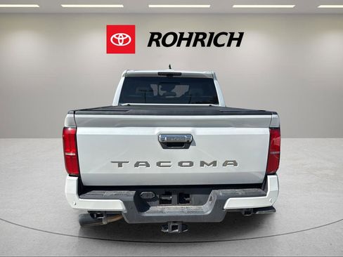 Used 2024 Toyota Tacoma Limited w/ Limited Package (LT) AWD/4WD image 7