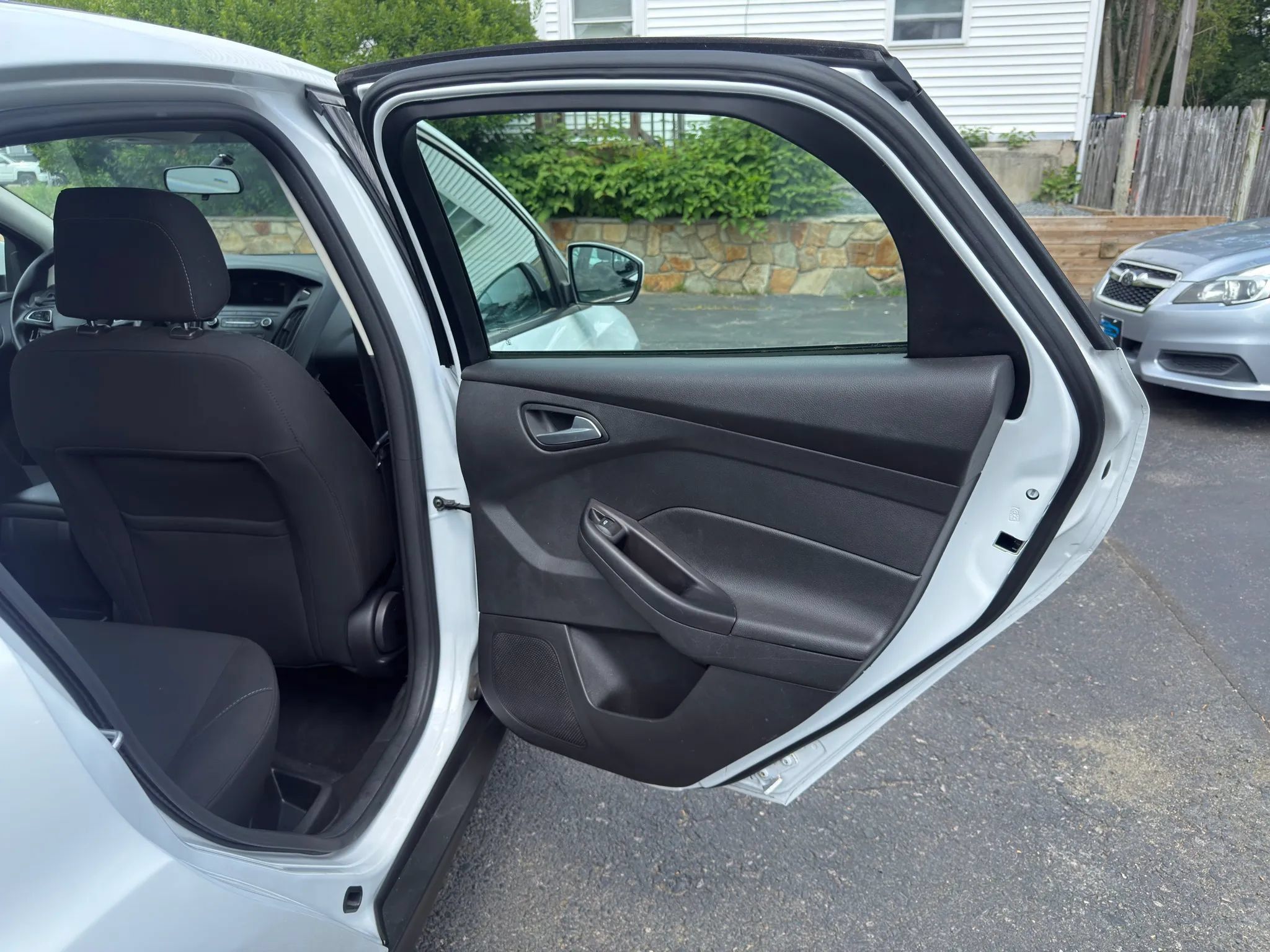 Used 2018 Ford Focus SE FWD image 17
