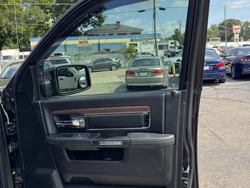 Used 2014 RAM 1500 Laramie w/ Convenience Group AWD/4WD image 20