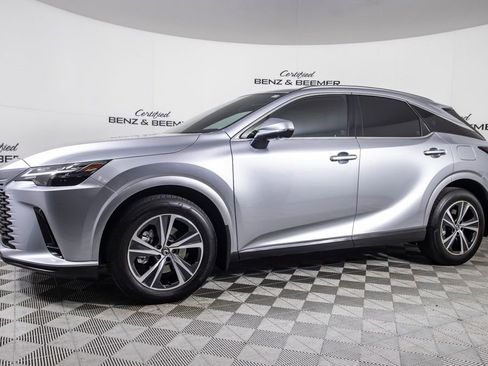 Used 2025 Lexus RX 350 Premium w/ Accessory Package (Z1) FWD image 9