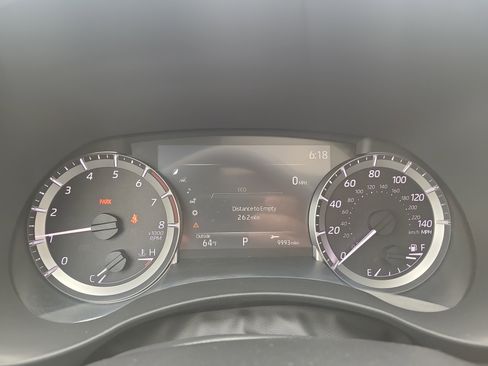 Used 2023 Toyota Highlander XSE FWD image 24