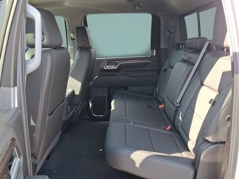 Used 2026 Chevrolet Silverado 3500 LT w/ All Star Edition AWD/4WD image 7