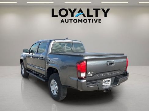 Used 2023 Toyota Tacoma SR image 3
