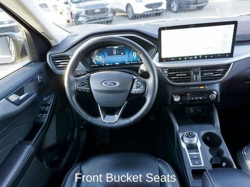 Used 2025 Ford Escape Platinum image 10