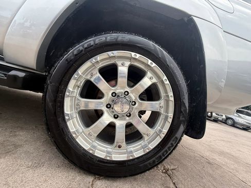 Used 2005 Toyota 4Runner Limited image 27