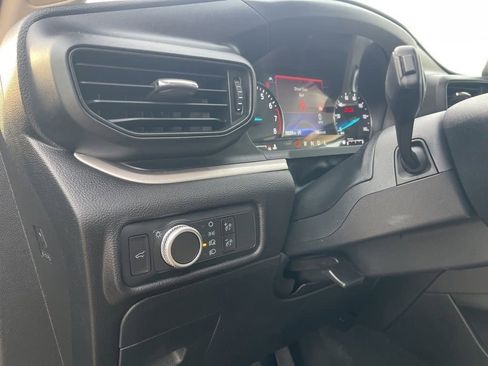 Used 2021 Ford Explorer XLT image 14