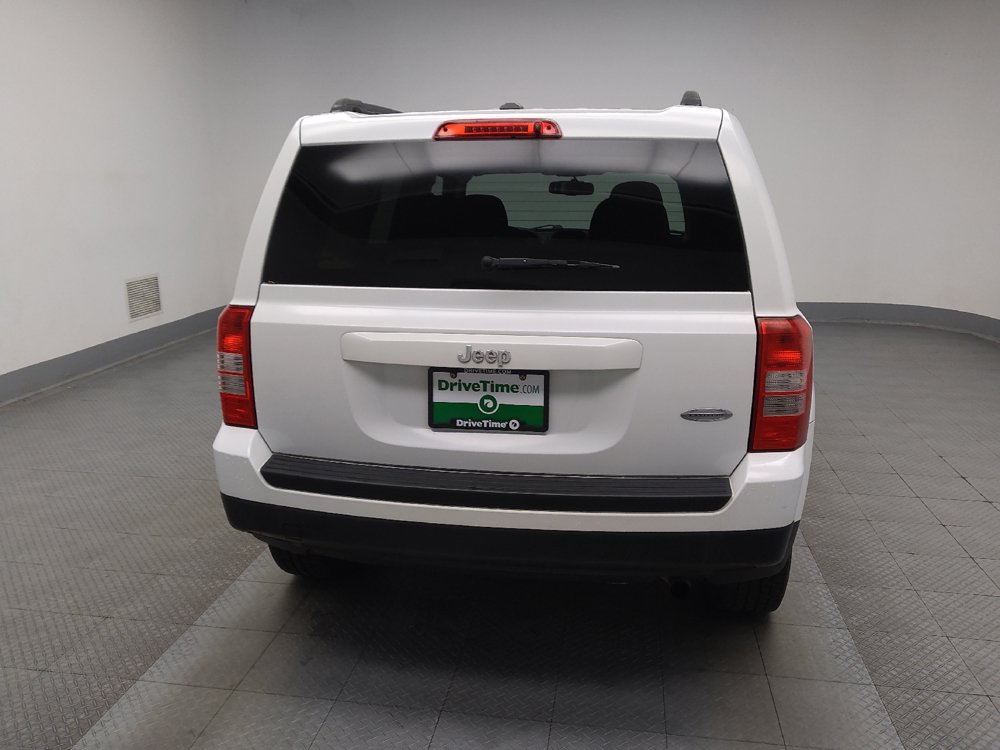 Used 2016 Jeep Patriot Latitude FWD image 7