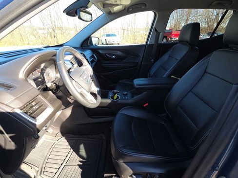 Used 2024 GMC Terrain SLT image 15