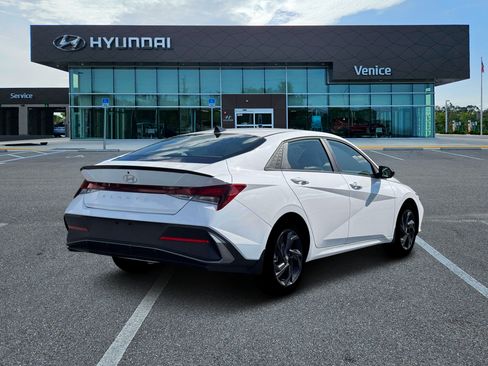 New 2026 Hyundai Elantra Sport FWD image 26