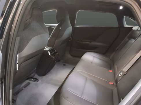 Used 2024 Lucid Air Touring image 28