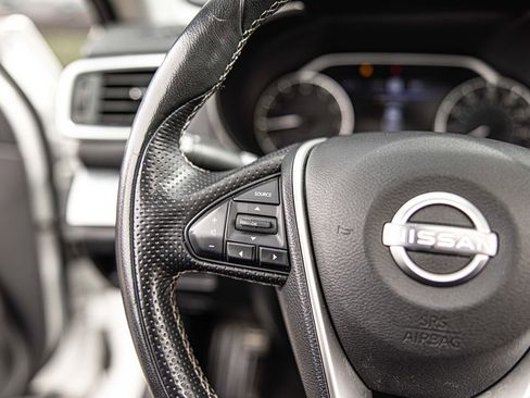 Used 2023 Nissan Maxima SL FWD image 24