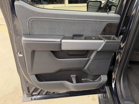 Certified 2022 Ford F150 Lariat RWD image 16