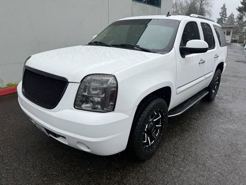 Used 2007 GMC Yukon Denali AWD/4WD image 1