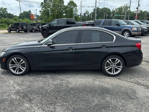 Used 2017 BMW 330i Sedan RWD image 2