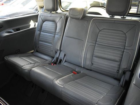Used 2018 Lincoln Navigator Black Label w/ Cargo Package AWD/4WD image 29
