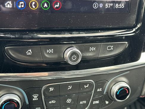 Certified 2023 Chevrolet Traverse RS image 30