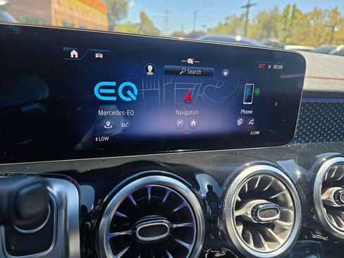 Certified 2024 Mercedes-Benz EQB 250+ image 27