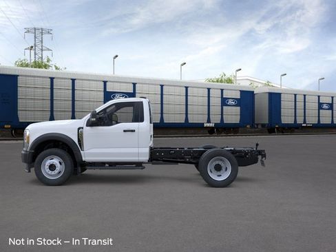 New 2026 Ford F550 4x4 Regular Cab Super Duty image 3