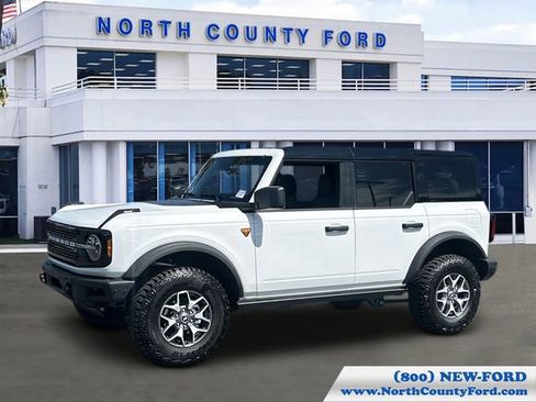 New 2025 Ford Bronco Badlands image 1